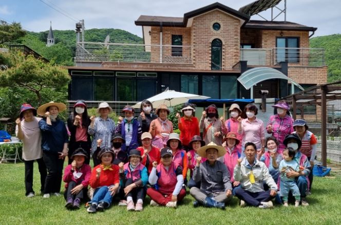 남양주시 화도읍 생활개선회, 마을 꽃 가꾸기 진행