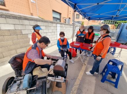 인천중구자원봉사센터, 소외계층을 위한 온기 나눔 일환 칼갈이 활동 전개