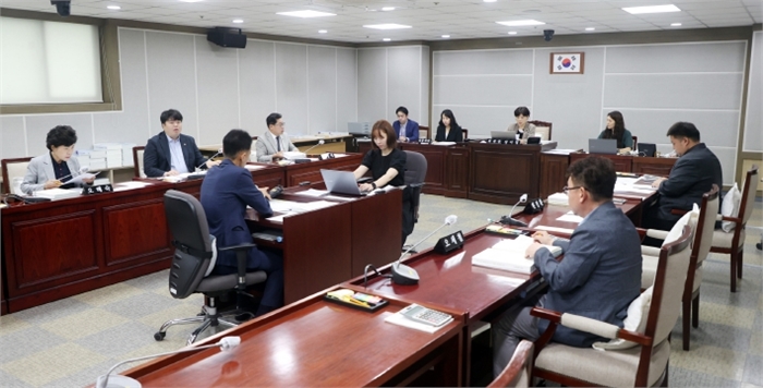 문화체육교육위원회 안건 심사