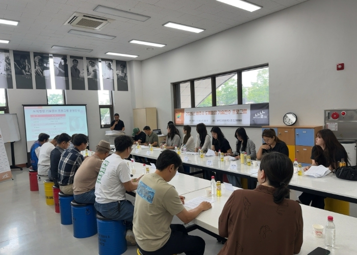 2025년 여주시 도예명장 기술전수 프로그램 운영