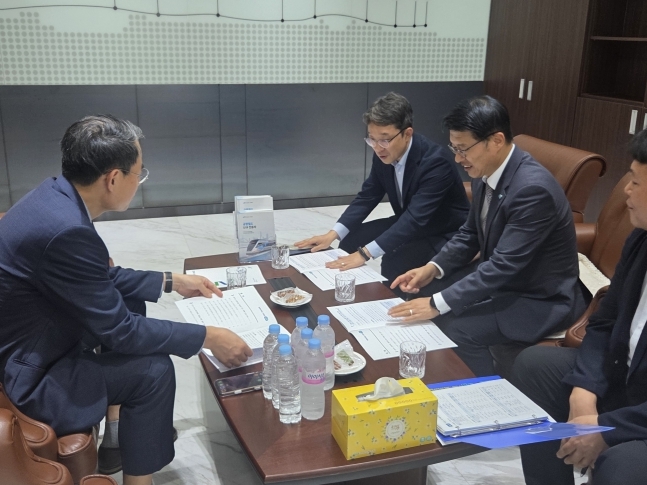 김대순 행정2부지사, 강희업 국토교통부 제2차관 면담
