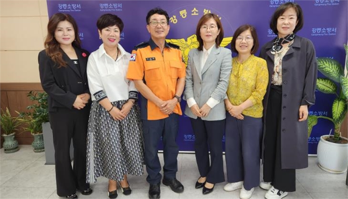 강릉 교(원)장 협의회, 가뭄 극복 위해 애쓴 소방관에 감사 인사