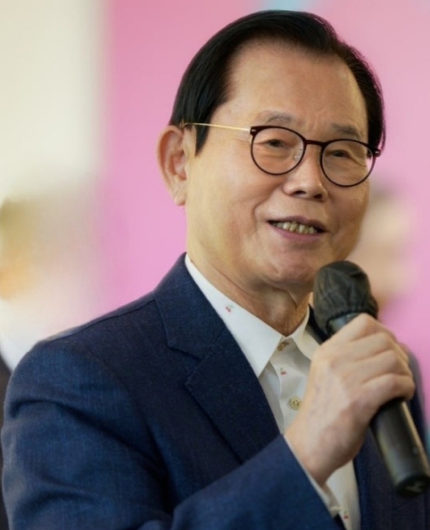 (사진_ 박철언 (재)한반도복지통일재단 이사장 / 세계인류평화봉사상조직위원회 제공)