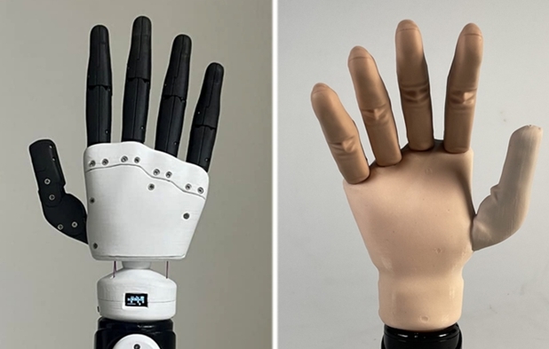 Mark 7X에 실리콘 외피를 장착하기 전과 후의 형태 비교