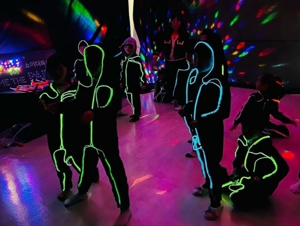 하남 미담유치원, 화려한 빛과 음악 속 [쇼미더파티 레이져쇼] 개최- 유아들의 역동적 성장 지원